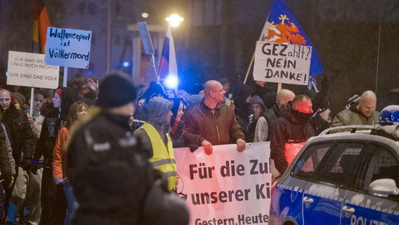 02. Februar: Laut, stark und fröhlich – Der Protest gegen MVGIDA in Stralsund